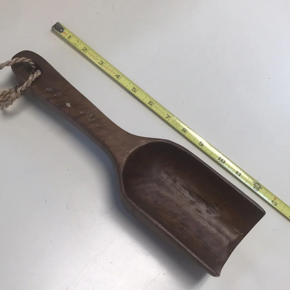 Large‎ (13